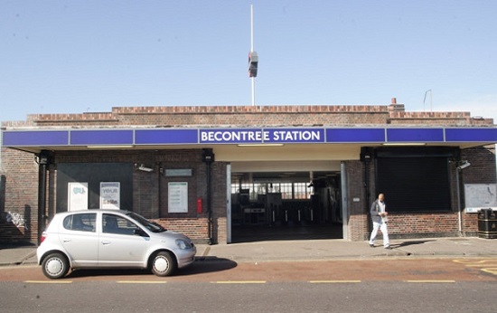 Man and Van RM10 Becontree